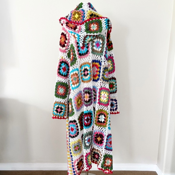 SAACHI Hooded Crochet Granny Square Maxi Kimono Ruana OS - Picture 4 of 6